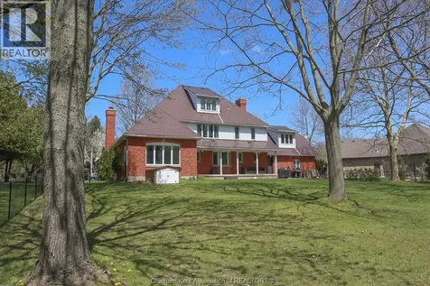 1821 Blackwell Road Sarnia ON N7T 7H4