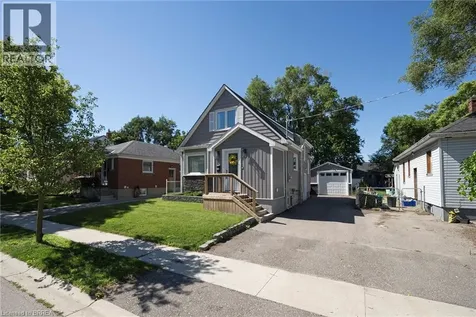 32 Elmwood Avenue Brantford ON N3R 2J8