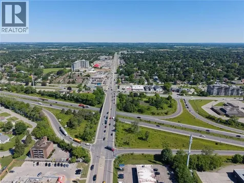 32 Elmwood Avenue Brantford ON N3R 2J8