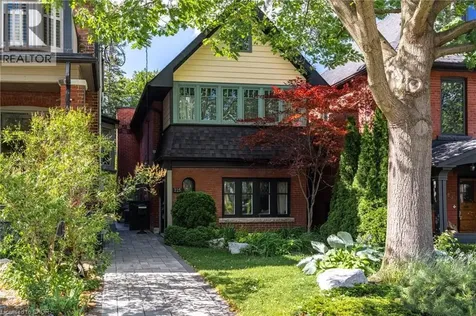 225 Oakmount Road Toronto ON M6P 3K3