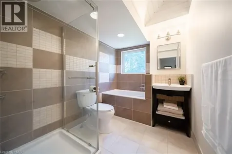 225 Oakmount Road Toronto ON M6P 3K3