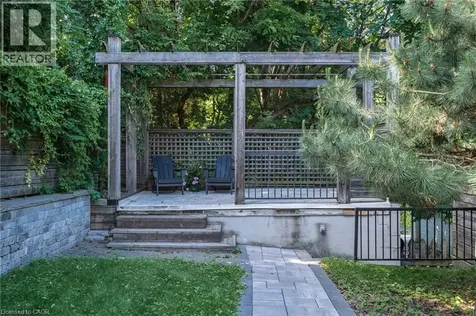 225 Oakmount Road Toronto ON M6P 3K3