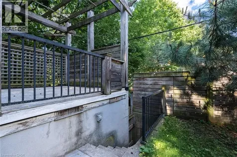 225 Oakmount Road Toronto ON M6P 3K3