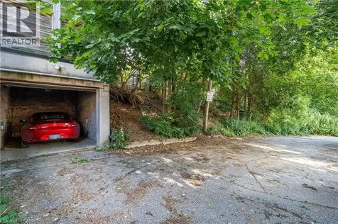 225 Oakmount Road Toronto ON M6P 3K3