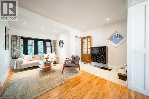225 Oakmount Road Toronto ON M6P 3K3