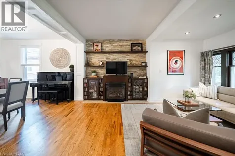 225 Oakmount Road Toronto ON M6P 3K3