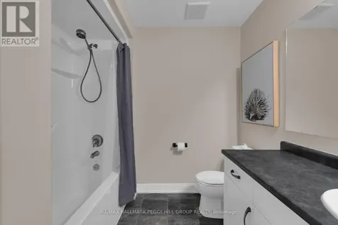 2 Foley Crescent Collingwood ON L9Y 3B7