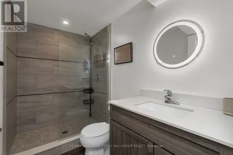 2 Foley Crescent Collingwood ON L9Y 3B7