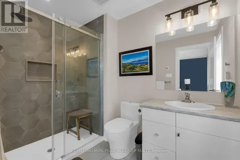 2 Foley Crescent Collingwood ON L9Y 3B7