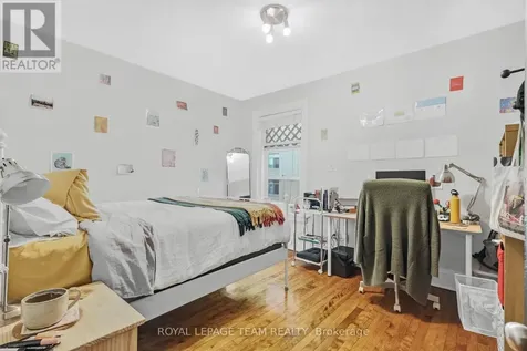 44 Mcleod Street Ottawa ON K2P 0Z5