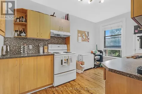 44 Mcleod Street Ottawa ON K2P 0Z5