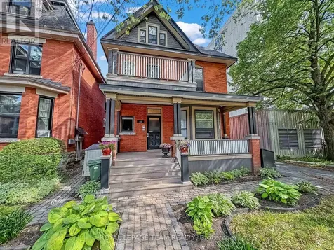 44 Mcleod Street Ottawa ON K2P 0Z5