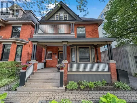 44 Mcleod Street Ottawa ON K2P 0Z5