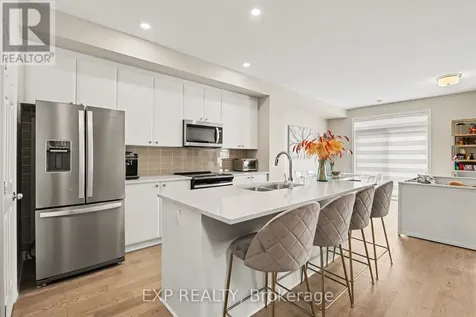 276 Pastel Way Ottawa ON K2J 6C1