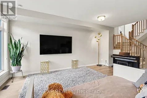 276 Pastel Way Ottawa ON K2J 6C1