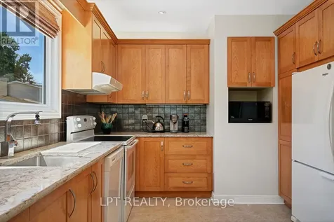 1772 Dunkirk Crescent Ottawa ON K1H 5T4