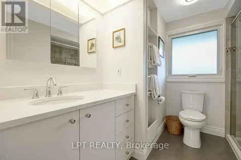 1772 Dunkirk Crescent Ottawa ON K1H 5T4