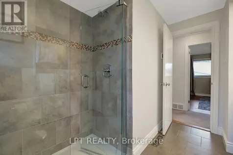 1772 Dunkirk Crescent Ottawa ON K1H 5T4