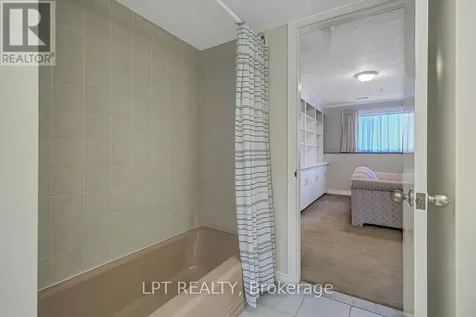 1772 Dunkirk Crescent Ottawa ON K1H 5T4