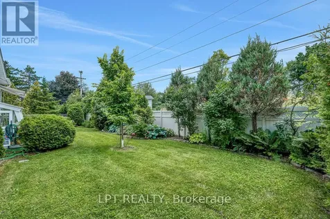 1772 Dunkirk Crescent Ottawa ON K1H 5T4