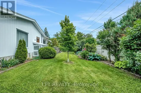 1772 Dunkirk Crescent Ottawa ON K1H 5T4