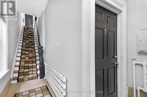 548 Maclaren Street Ottawa ON K1R 5K7