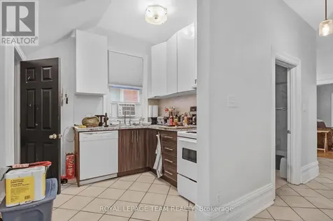 548 Maclaren Street Ottawa ON K1R 5K7