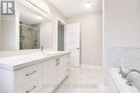 528 Lucent Street Russell ON K4R 0G3