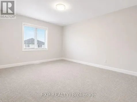 528 Lucent Street Russell ON K4R 0G3