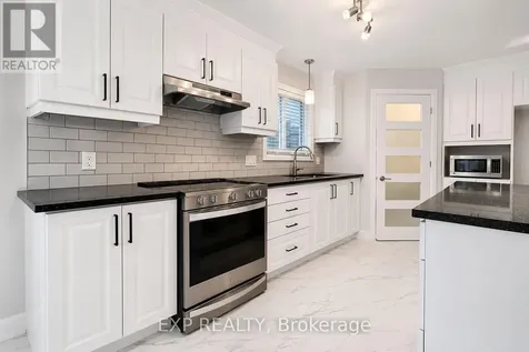 528 Lucent Street Russell ON K4R 0G3