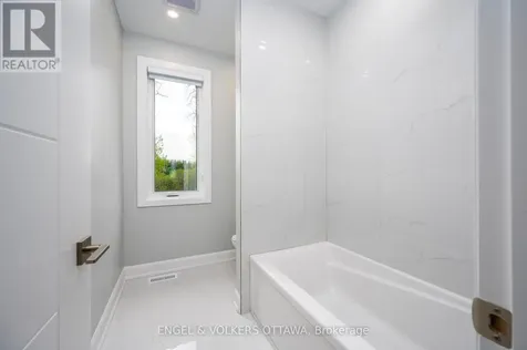 424 Ginger Crescent Ottawa ON K0A 2P0