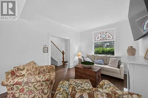 25 Locust Street St. Thomas ON N5R 2C2