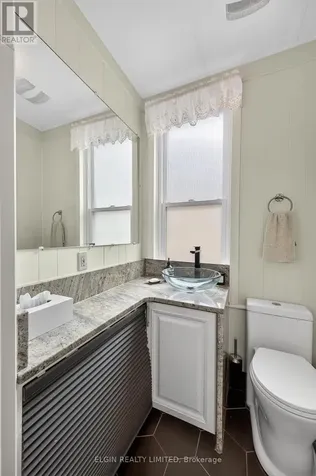 25 Locust Street St. Thomas ON N5R 2C2