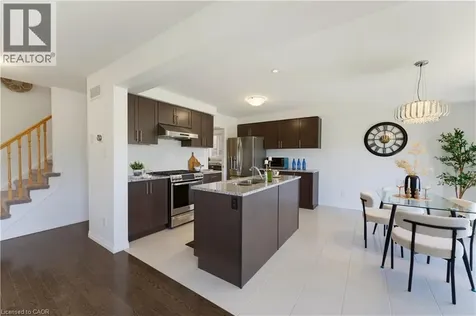 47 Newcastle Court Kitchener ON N2R 0G7
