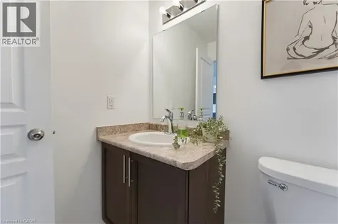 47 Newcastle Court Kitchener ON N2R 0G7