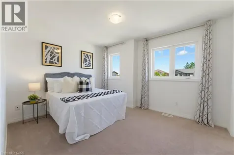47 Newcastle Court Kitchener ON N2R 0G7
