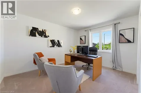 47 Newcastle Court Kitchener ON N2R 0G7