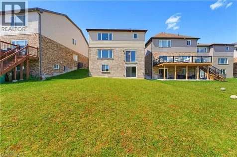 47 Newcastle Court Kitchener ON N2R 0G7