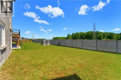 47 Newcastle Court Kitchener ON N2R 0G7