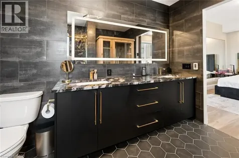 51 David Street Kitchener ON N2G 1K1