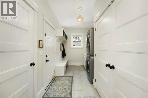 920 Erie Avenue West Kingsville ON N9Y 3E2