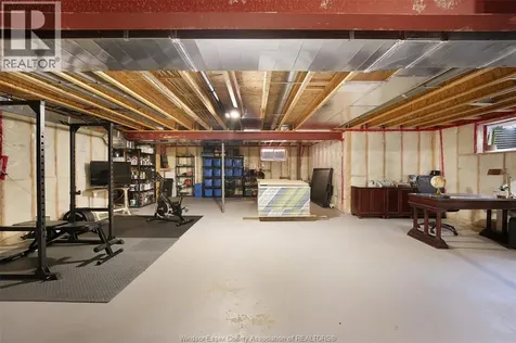 920 Erie Avenue West Kingsville ON N9Y 3E2
