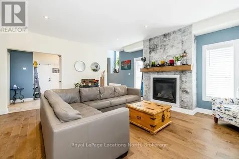 18 Bassett Street Collingwood ON L9Y 3B7