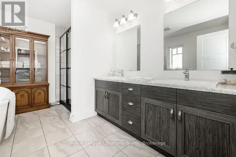 18 Bassett Street Collingwood ON L9Y 3B7