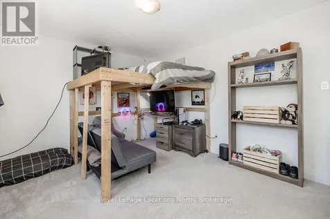 18 Bassett Street Collingwood ON L9Y 3B7