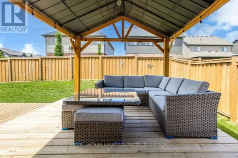 18 Bassett Street Collingwood ON L9Y 3B7