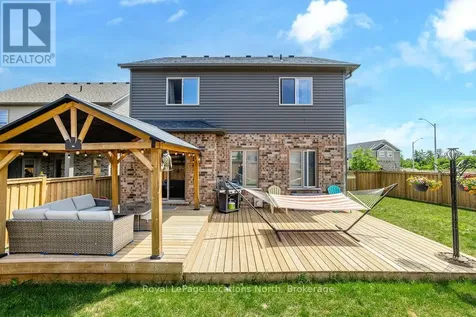 18 Bassett Street Collingwood ON L9Y 3B7