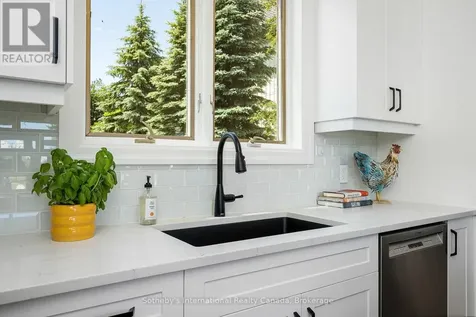 55 St Lawrence Street Collingwood ON L9Y 4Y3