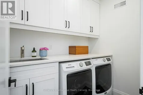 55 St Lawrence Street Collingwood ON L9Y 4Y3