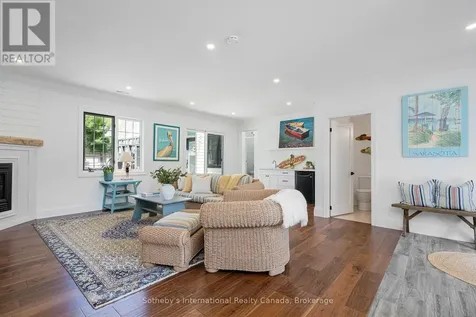 55 St Lawrence Street Collingwood ON L9Y 4Y3